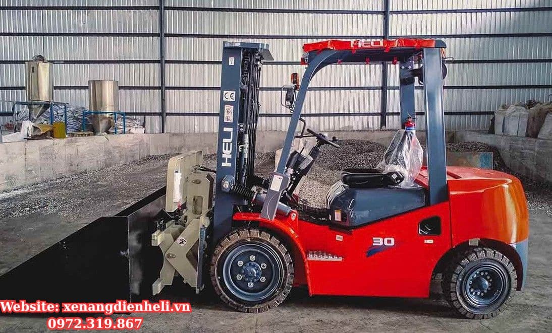 Xe nâng Heli lắp gật gù